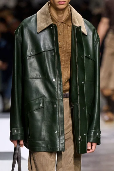Look 51